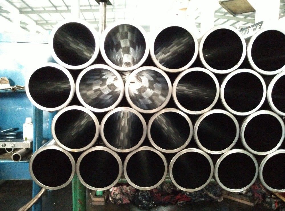 Structural Carbon Steel Tube Round Shape Cold Drawn With 3 - 12m Length