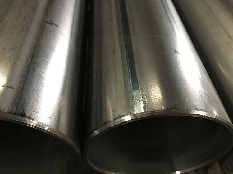 Welded Alloy Steel Tube Round Shape Cold Drawn With Oil Surface Treatment