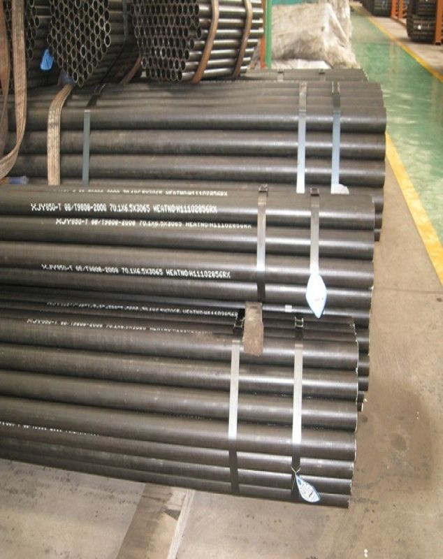 ASTM A335 Round Ferritic Alloy Steel Pipe Hot Rolling For Heat Exchangers